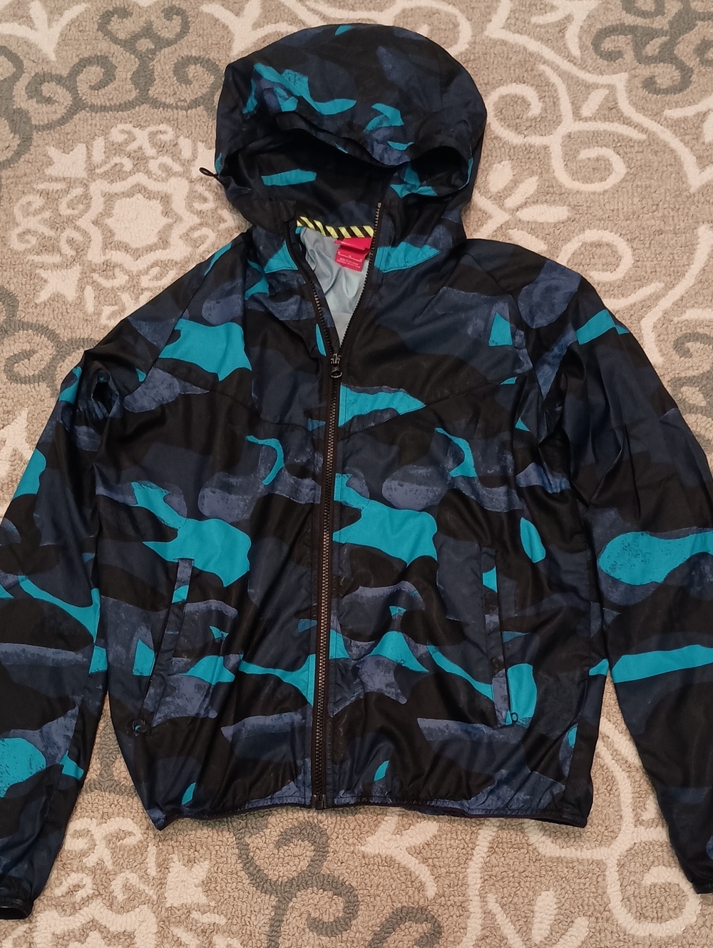 Nike Men's Black & Teal Camo Hooded Windbreaker